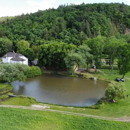 Gæstehus A Restaurace Belecky Mlyn 3*