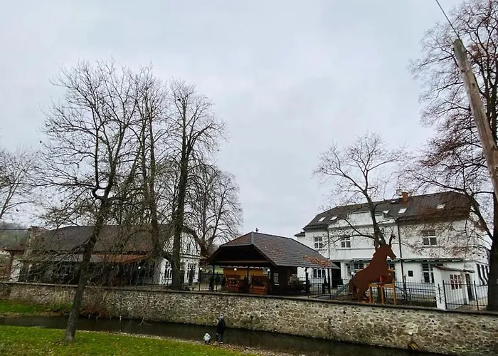 A Restaurace Belecky Mlyn ゲストハウス 3*